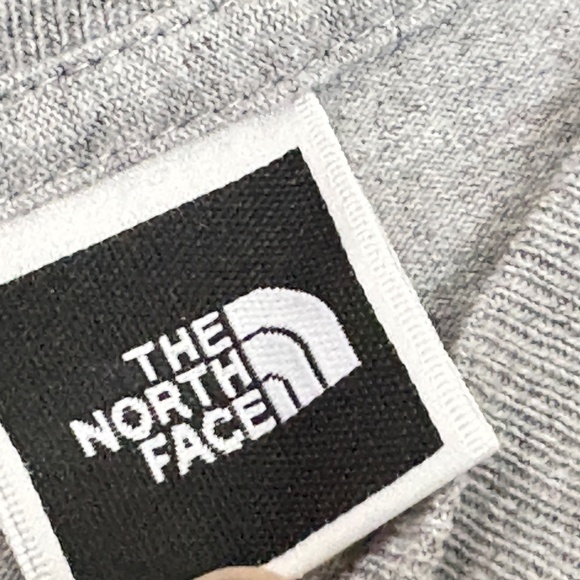 The North Face, s/s tee shirt, crew neck, heather gray, men's size XXL - Picture 3 of 5